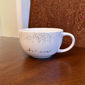“Believe” Large White Speckled Inspirational Soup Mug - 5.4”D x 3.4”H. NWOT